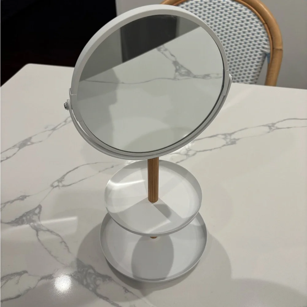 Makeup table mirror - Picture 2 of 3